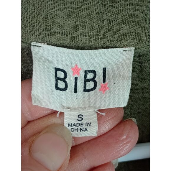 Bibi Crinkle Gauze Button Up High Low Shirt Olive Green Women's Small - Picture 4 of 13